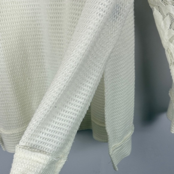 Torrid Ivory Waffle V-Neck Lace Insert Long Sleeve Size 1 Textured Knit Top - Picture 11 of 14